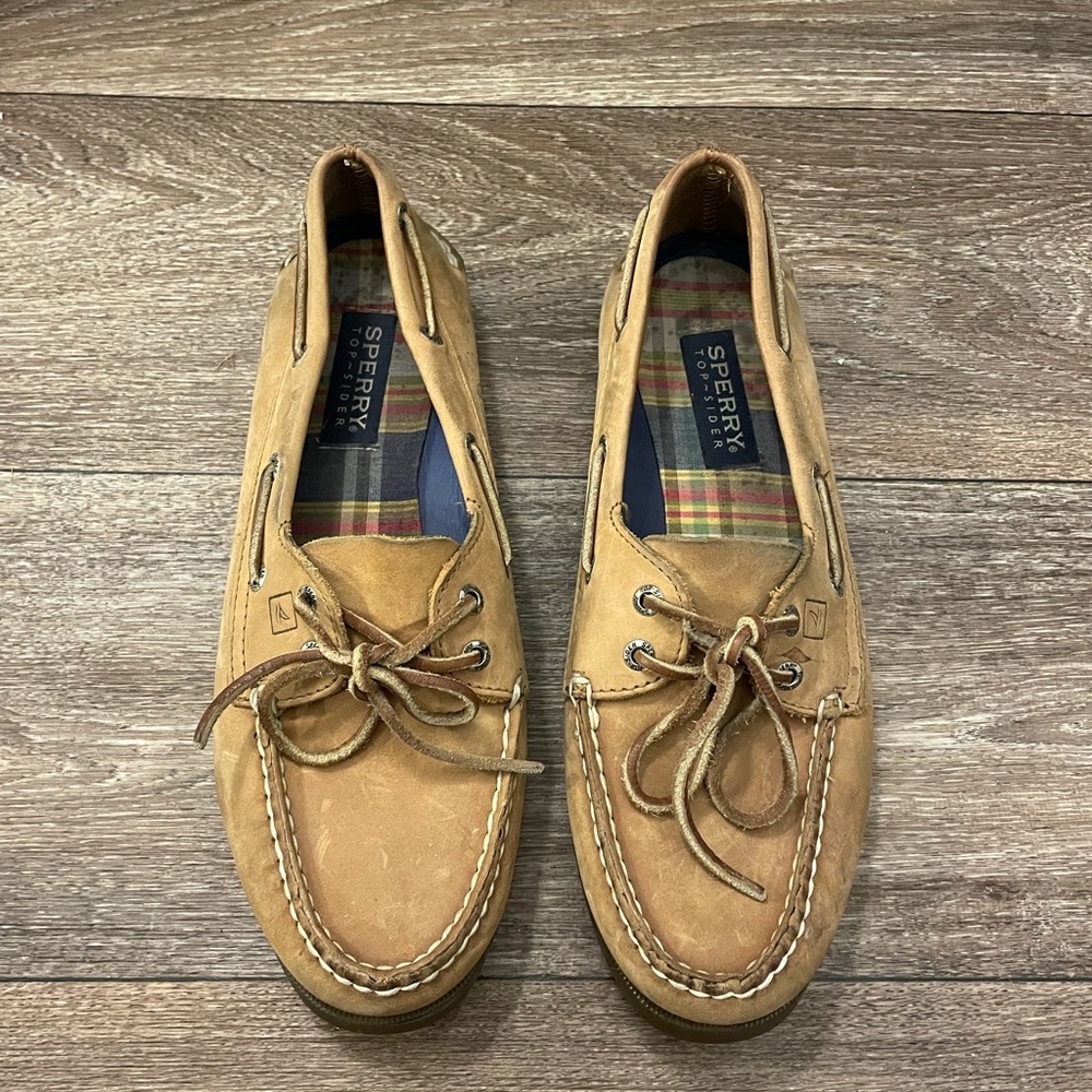 Women’s leather Sperry Topsiders